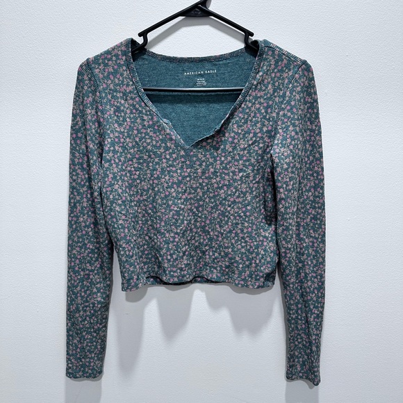 American Eagle cropped long sleeve print shirt - Picture 1 of 3